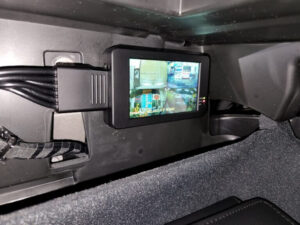 VOLVO XC60　AVインターフェイス・地デジチューナー・リアモニター・ドライブレコーダー(前後・4CH）取付