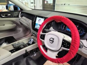 VOLVO XC60　AVインターフェイス・地デジチューナー・リアモニター・ドライブレコーダー(前後・4CH）取付