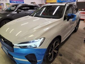 VOLVO XC60　AVインターフェイス・地デジチューナー・リアモニター・ドライブレコーダー(前後・4CH）取付