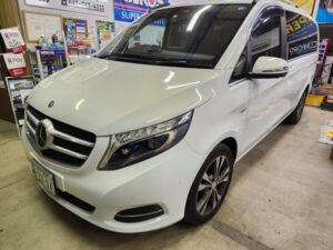 MercedesBenz V220d　AVインターフェイス/HDMIケーブル取付