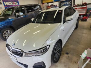 BMW320i G20　AVインターフェイス・地デジチューナー取付