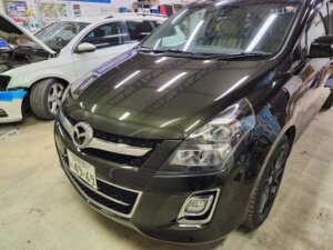 マツダ MPV　フリップダウンモニター取付