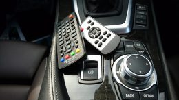 BMW Z4　AVインターフェイス・地デジチューナー・バックカメラ取付
