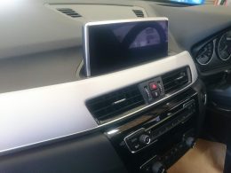 BMW X1　AVインターフェイス・地デジチューナー取付