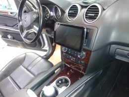 MercedesBenz ML350　カーナビゲーション・バックカメラ・ドライブレコーダー取付