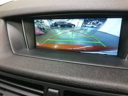 BMW X1　AVインターフェイス・バックカメラ取付