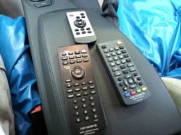 BMW645i　AVインターフェイス・地デジチューナー・DVD・バックカメラ取付
