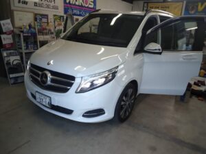 MercedesBenz V220d　AVインターフェイス/HDMIケーブル取付