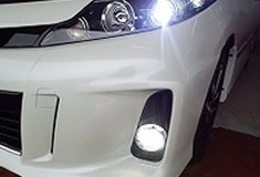 カーアフターパーツの取付